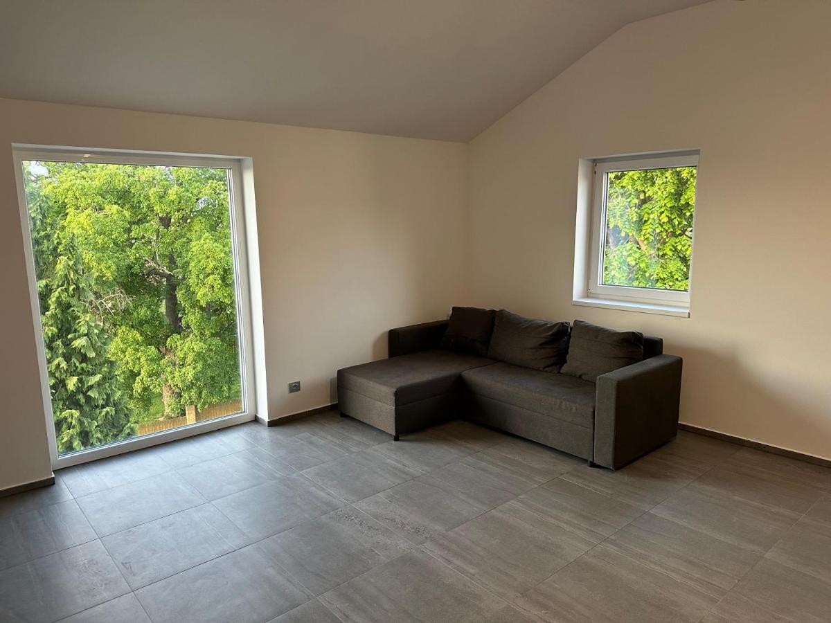 Apartman Byt 75M2 Klid Priroda Pro Rodinu Prag Exterior foto