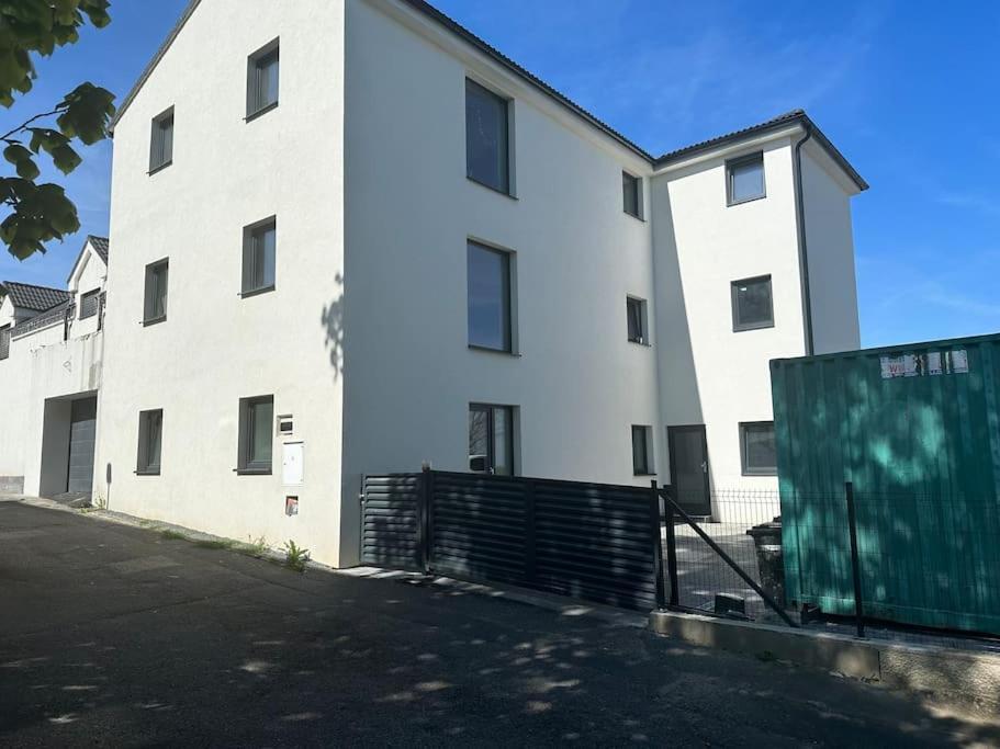 Apartman Byt 75M2 Klid Priroda Pro Rodinu Prag Exterior foto